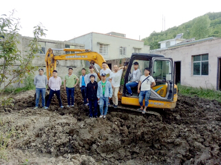 貴陽(yáng)挖掘機(jī)維修